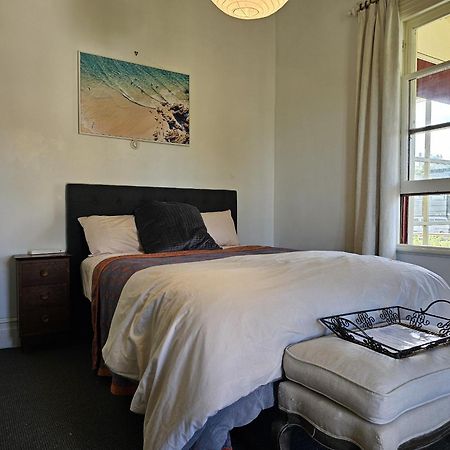 Brony'S Beachfront-Short And Long Term Stays Porirua Dış mekan fotoğraf