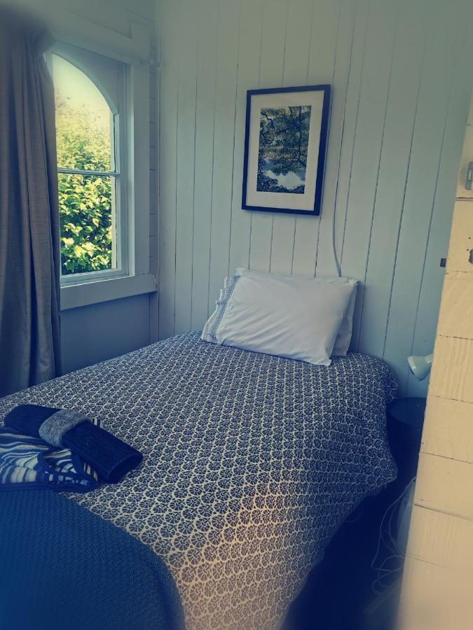 Brony'S Beachfront-Short And Long Term Stays Porirua Dış mekan fotoğraf