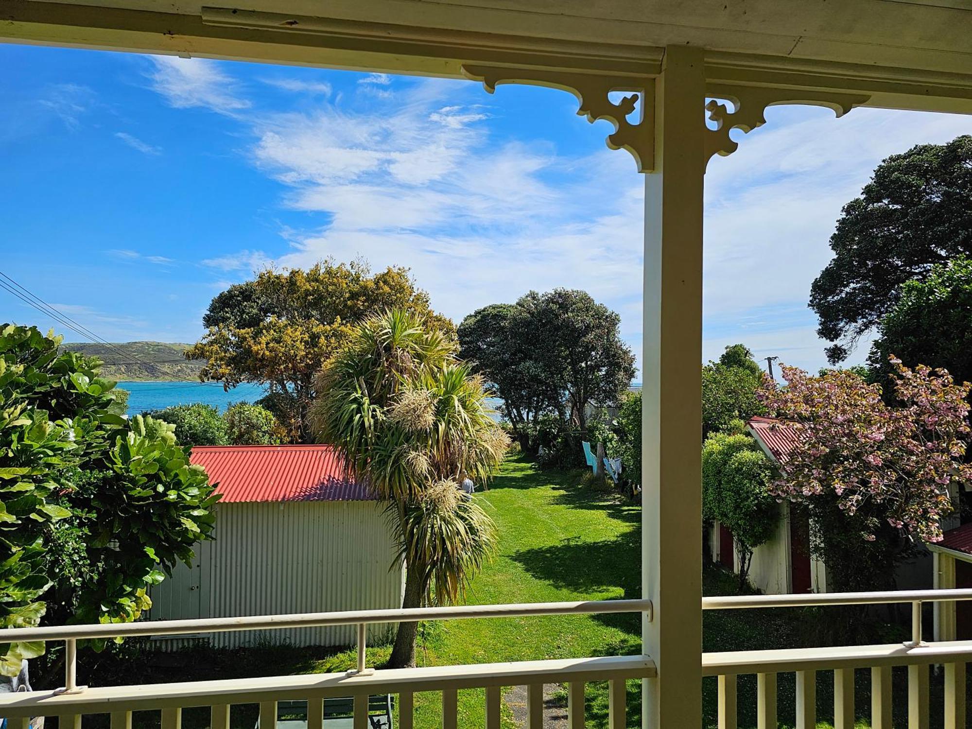 Brony'S Beachfront-Short And Long Term Stays Porirua Dış mekan fotoğraf