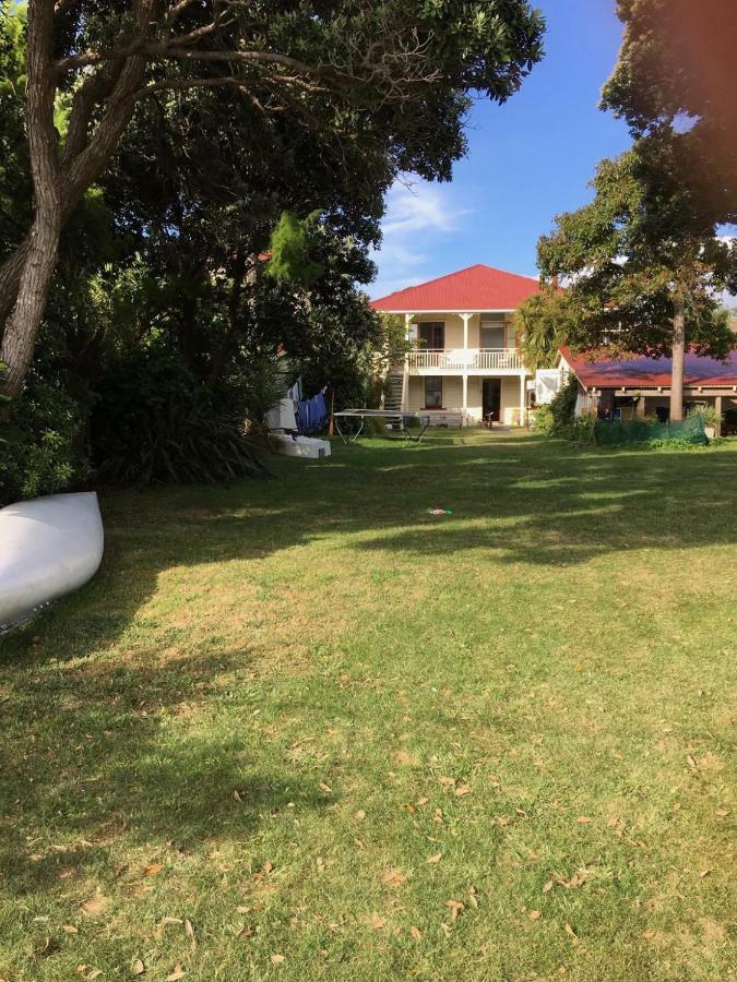 Brony'S Beachfront-Short And Long Term Stays Porirua Dış mekan fotoğraf